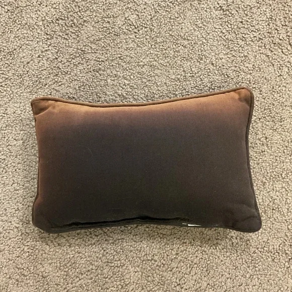 NEW Vintage ‘New Shoes Cure The Blues’ Vintage Decorative Bed Chair Dress Pillow - Picture 4 of 6